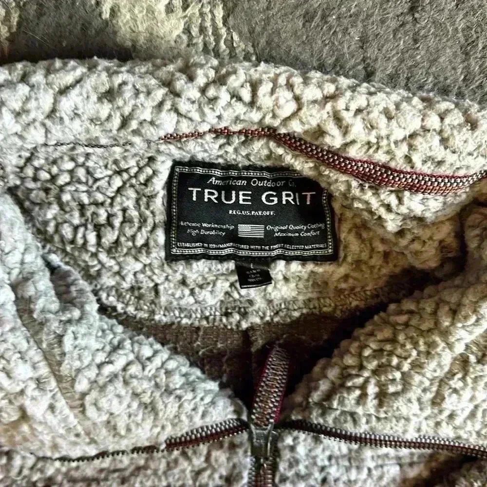 Women’s true grit pullover - Picture 3 of 3